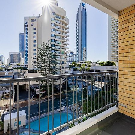 Bunk Surfers Paradise International Backpacker Hostel (Adults Only) Gold Coast Dış mekan fotoğraf
