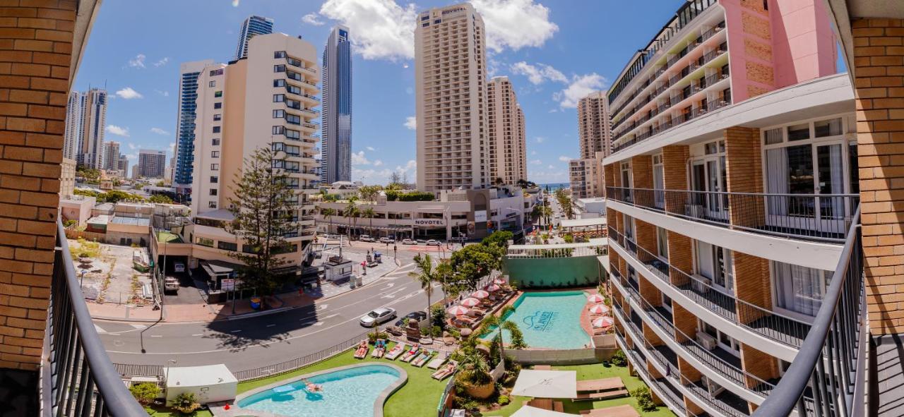 Bunk Surfers Paradise International Backpacker Hostel (Adults Only) Gold Coast Dış mekan fotoğraf