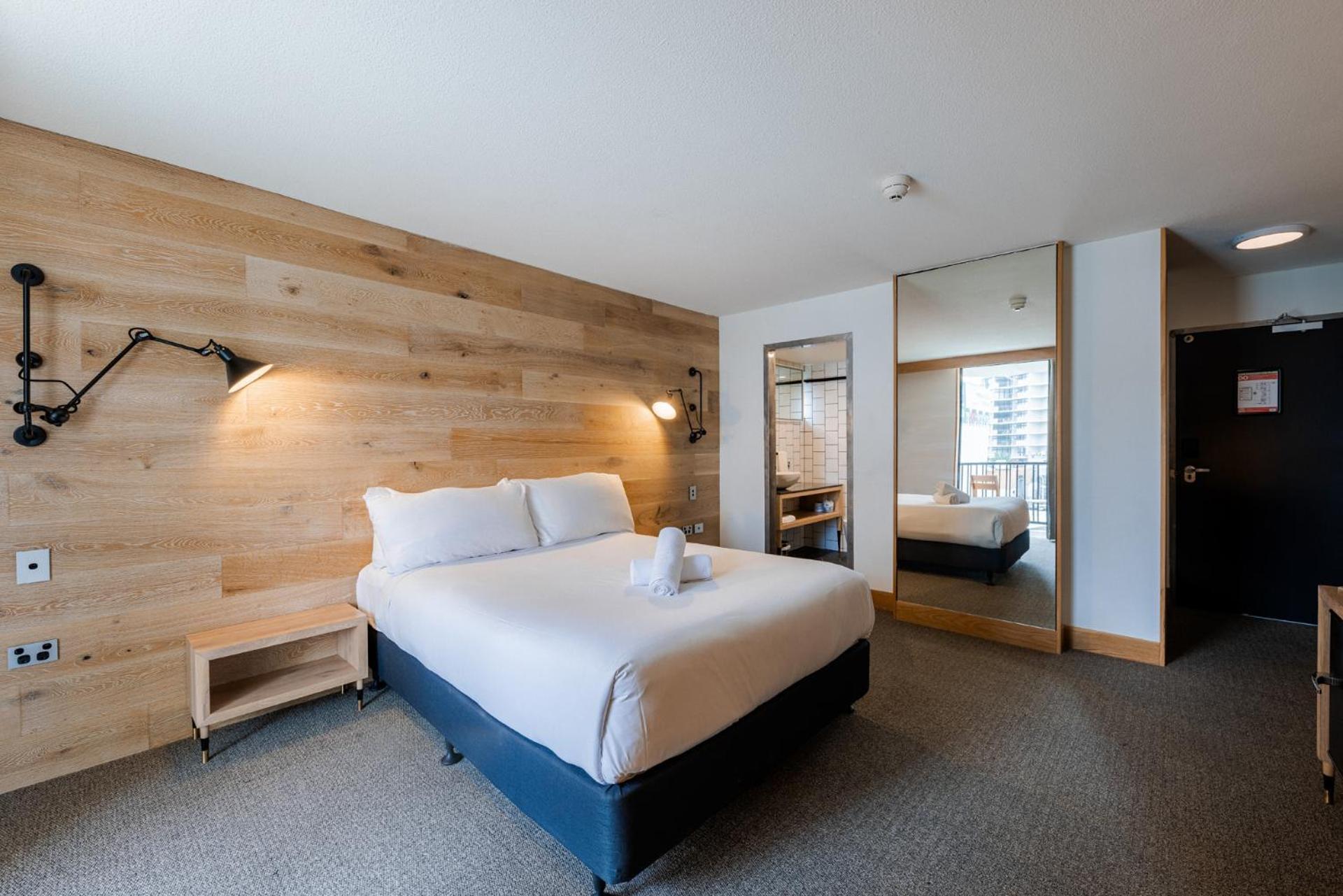 Bunk Surfers Paradise International Backpacker Hostel (Adults Only) Gold Coast Dış mekan fotoğraf