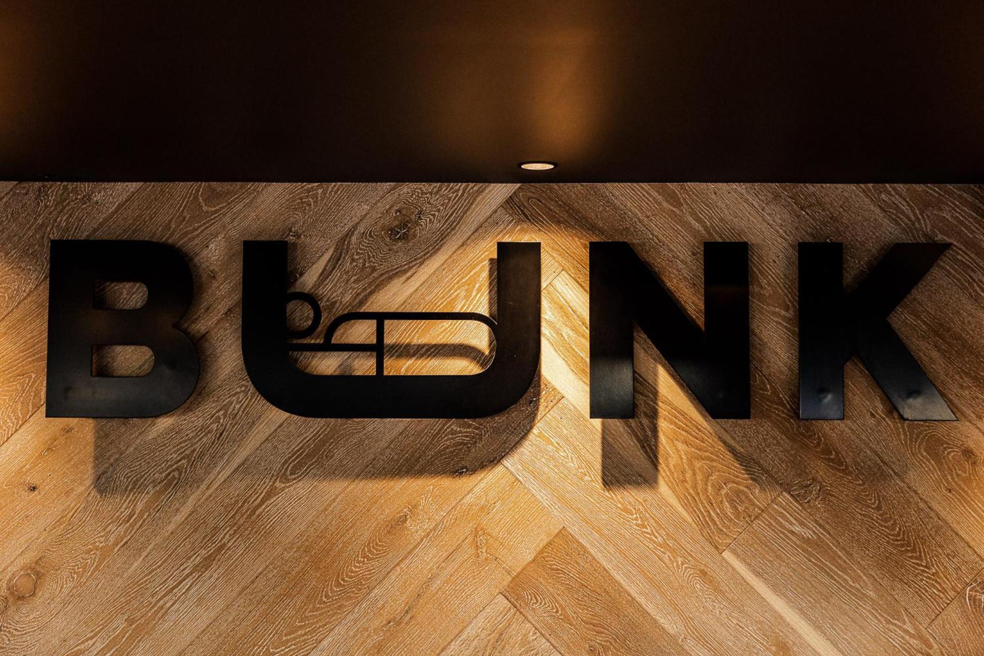 Bunk Surfers Paradise International Backpacker Hostel (Adults Only) Gold Coast Dış mekan fotoğraf