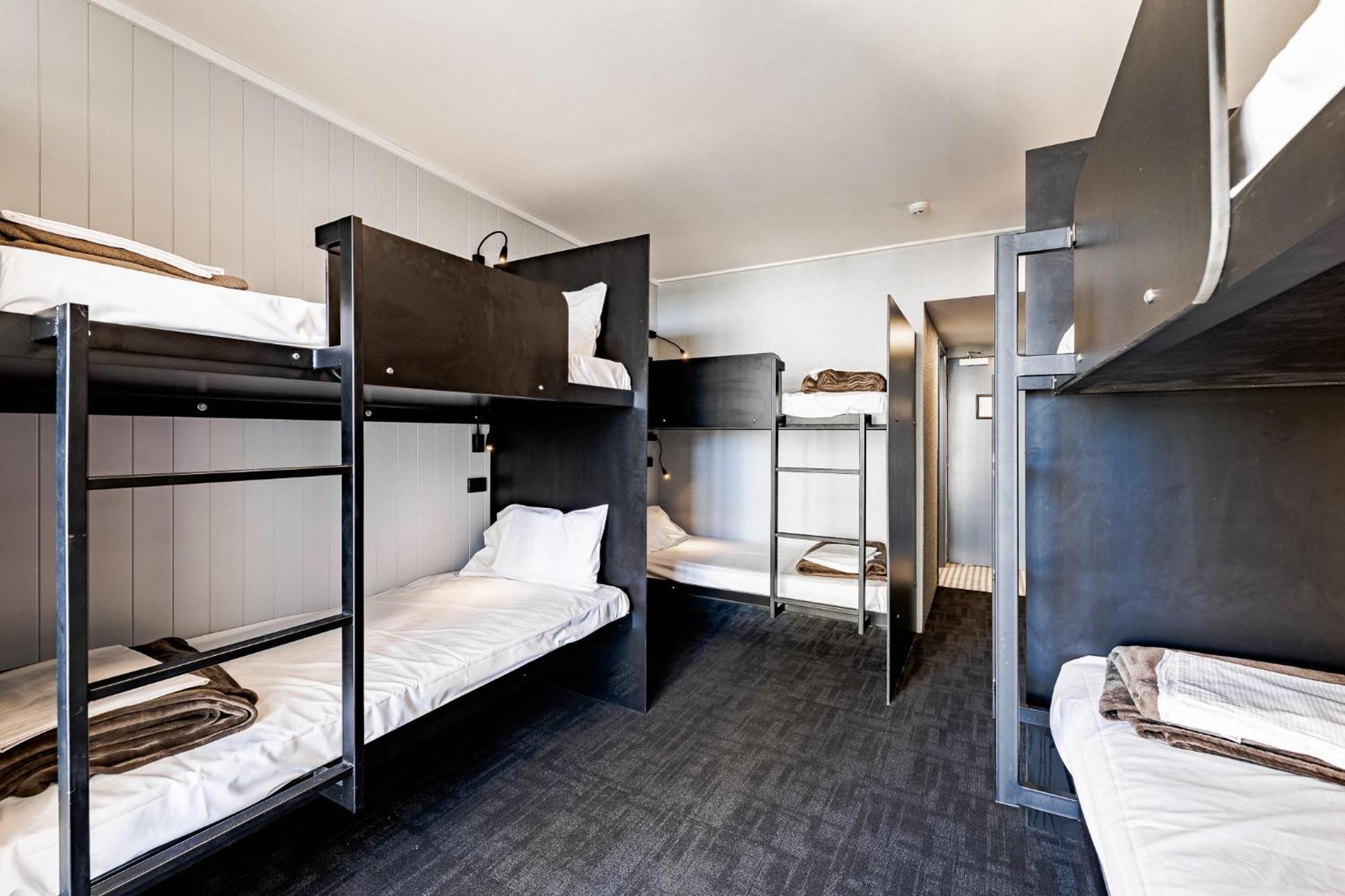 Bunk Surfers Paradise International Backpacker Hostel (Adults Only) Gold Coast Dış mekan fotoğraf