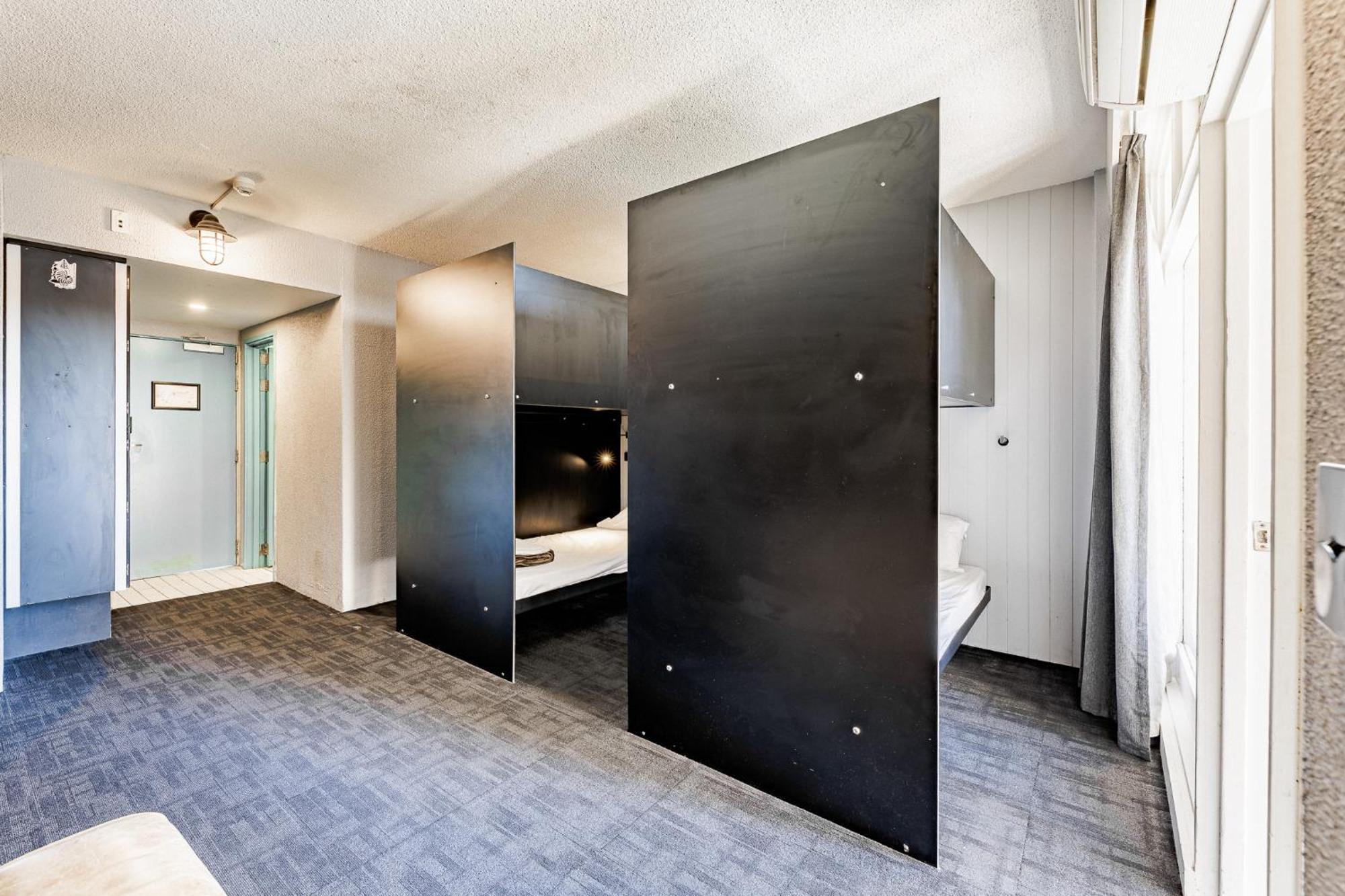 Bunk Surfers Paradise International Backpacker Hostel (Adults Only) Gold Coast Dış mekan fotoğraf