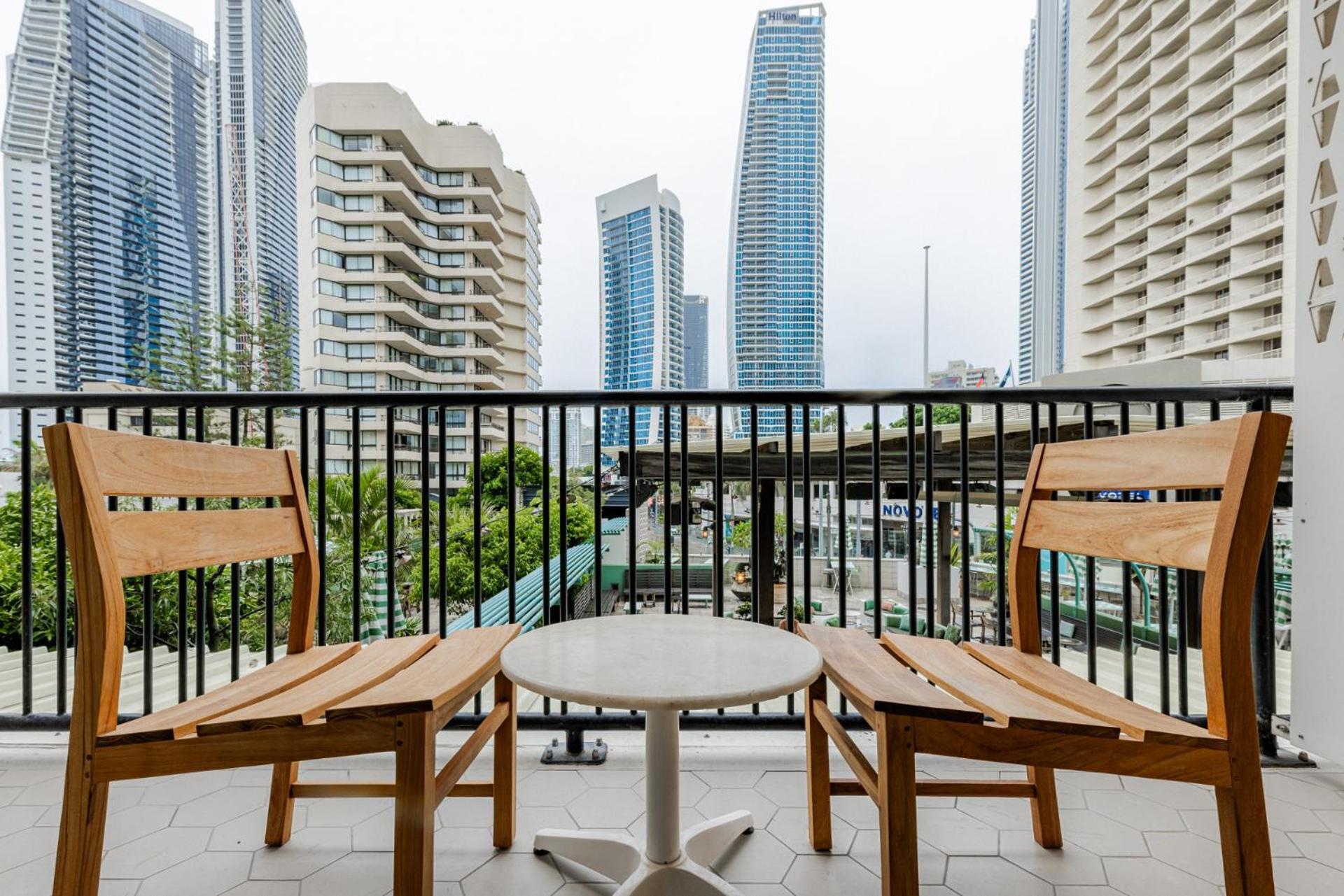 Bunk Surfers Paradise International Backpacker Hostel (Adults Only) Gold Coast Dış mekan fotoğraf