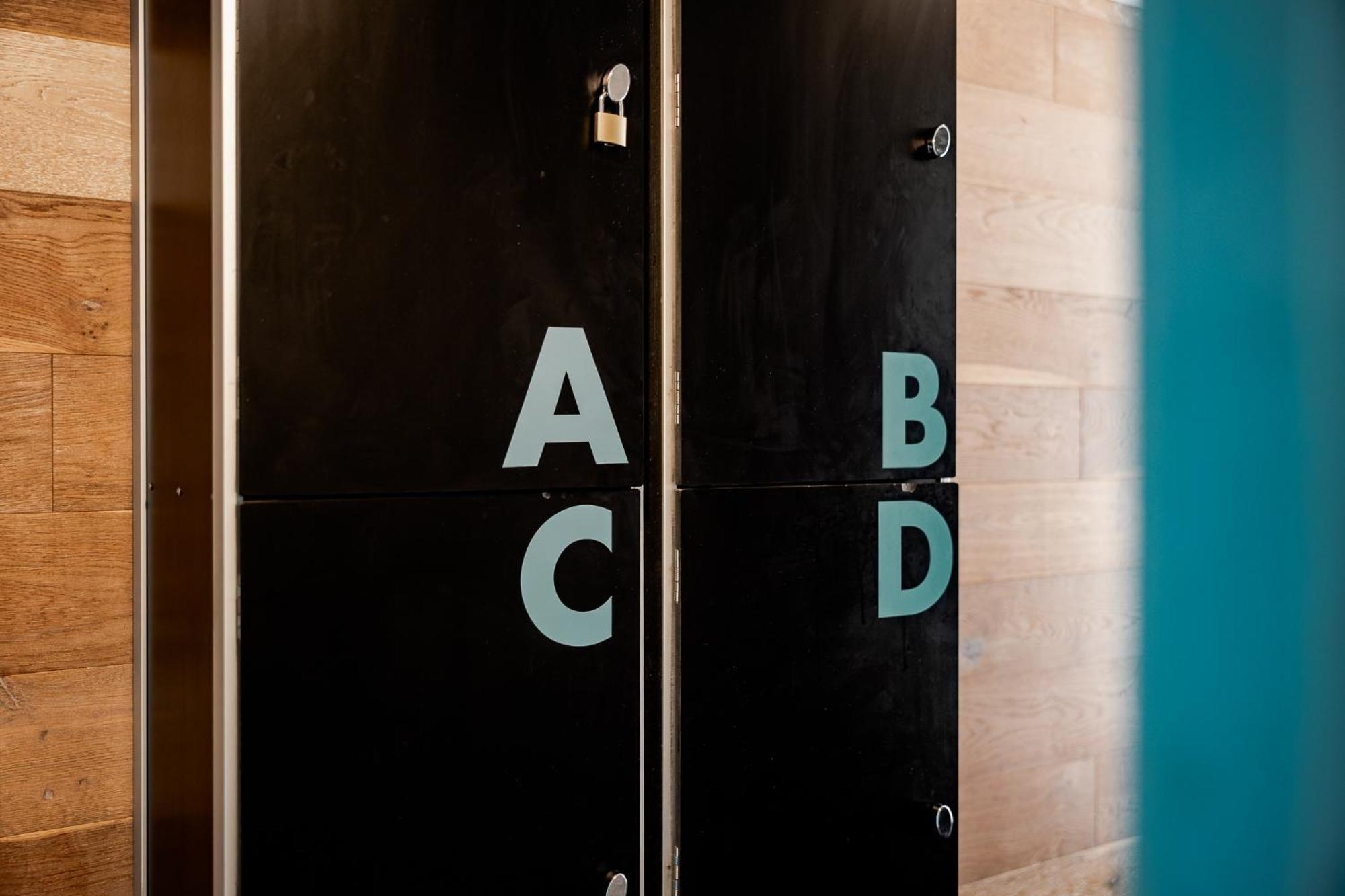 Bunk Surfers Paradise International Backpacker Hostel (Adults Only) Gold Coast Dış mekan fotoğraf